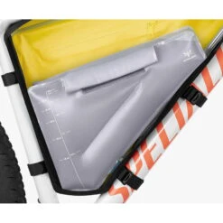 Apidura Frame Pack Hydration Bladder 3 L - Trinksystem 8 Apidura Frame Pack Hydration Bladder 3 L - Trinksystem -Geschäft Im Freien apidura frame pack hydration bladder 3 l trinksystem apd fyl 0000 000 1